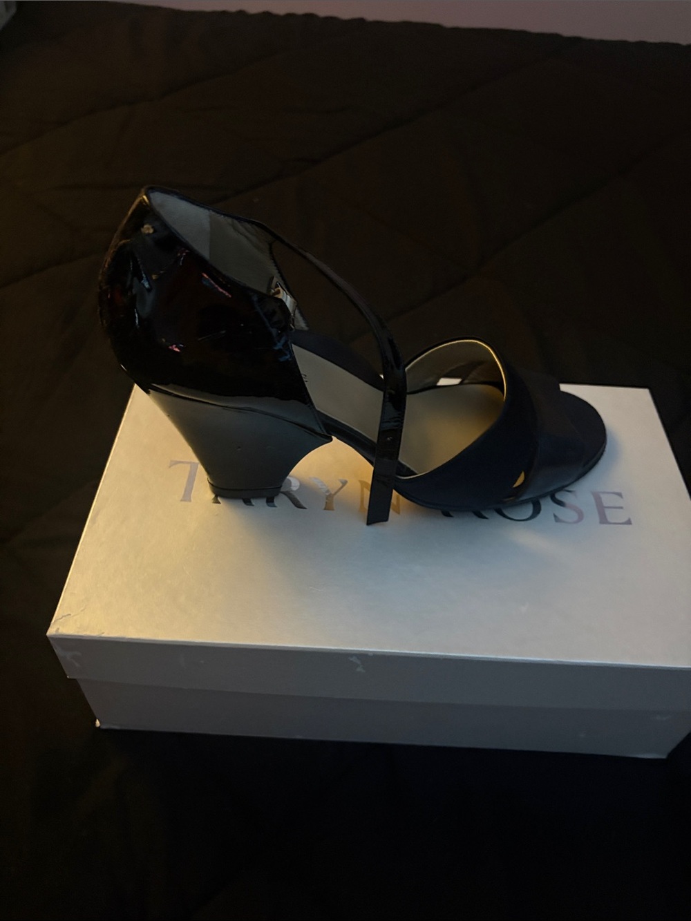 TARYN ROSE box - Picture 2 of 9